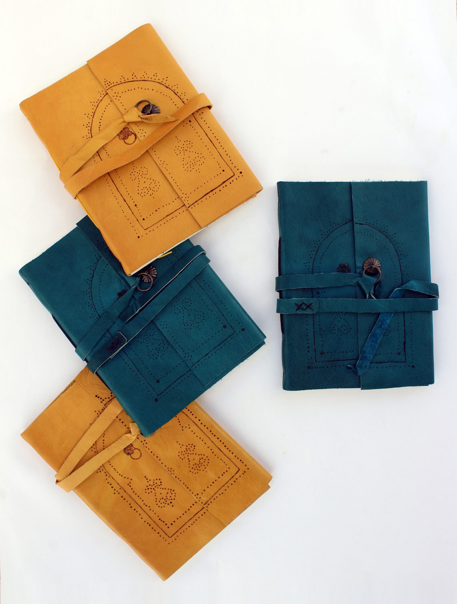 Carnet de voyage Mizam cuir bleu gravé